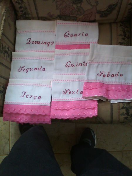 semaninha bordada